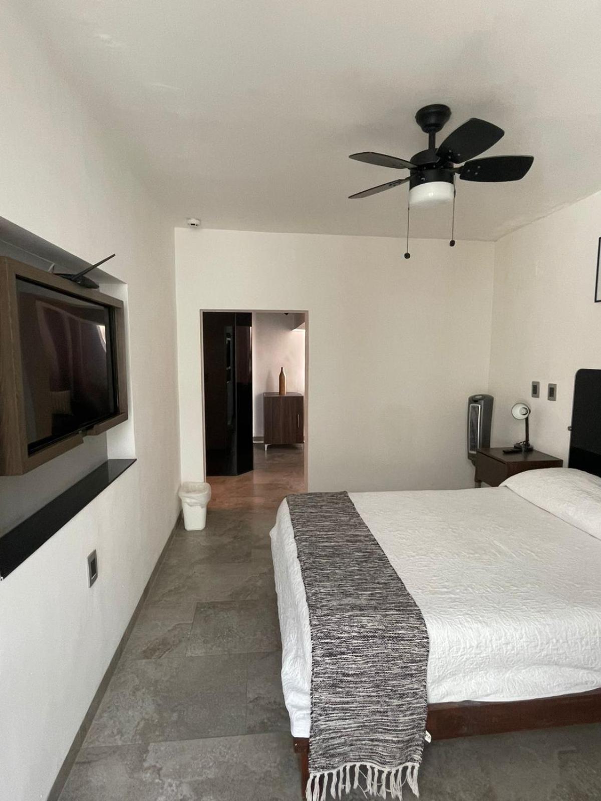 La Casa Mia Leon Hotel Ngoại thất bức ảnh